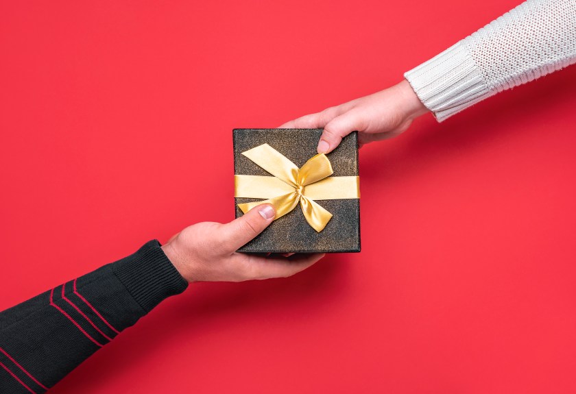 23 Christmas Gift Ideas For Your Team And VIP Clients